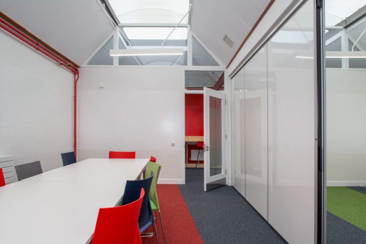 meeting room movable partition